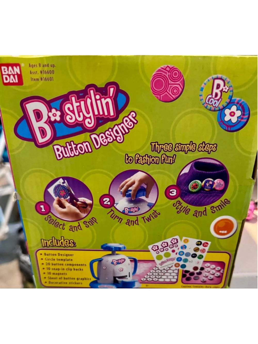 NIB VINTAGE BANDAI 2003 B-STYLIN Button & Badge Maker for ages 8 & up